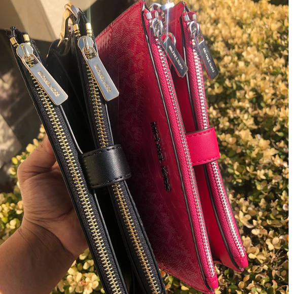 New Michael Kors Double Zip Wristlet Phone Wallet - Picture 3 of 8